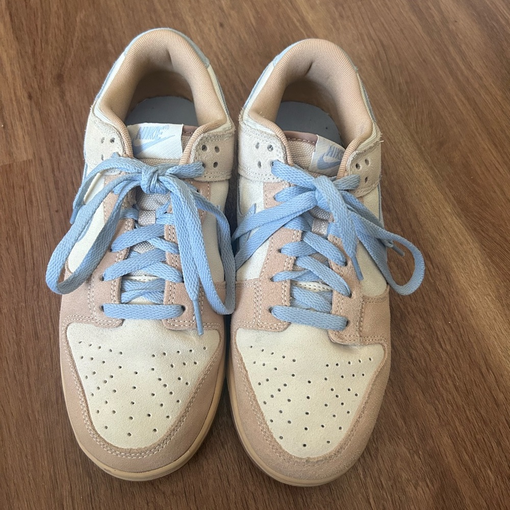 Nike Beige and Blue Sneakers